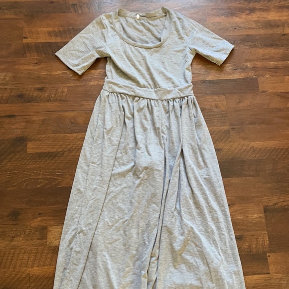 Gray maternity jumpsuit- 1st/2nd trimester - Picture 2 of 3